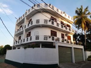 5 Apartments