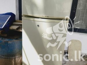 Singer Fridge 200L