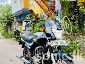 Bajaj CT100