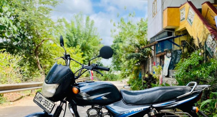 Bajaj CT100